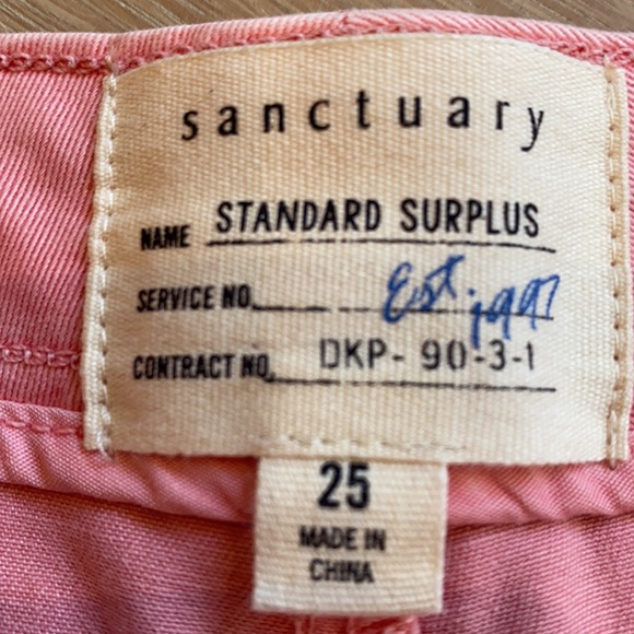 Sanctuary pink shorts. Size 25. Brand new! - Picture 2 of 3
